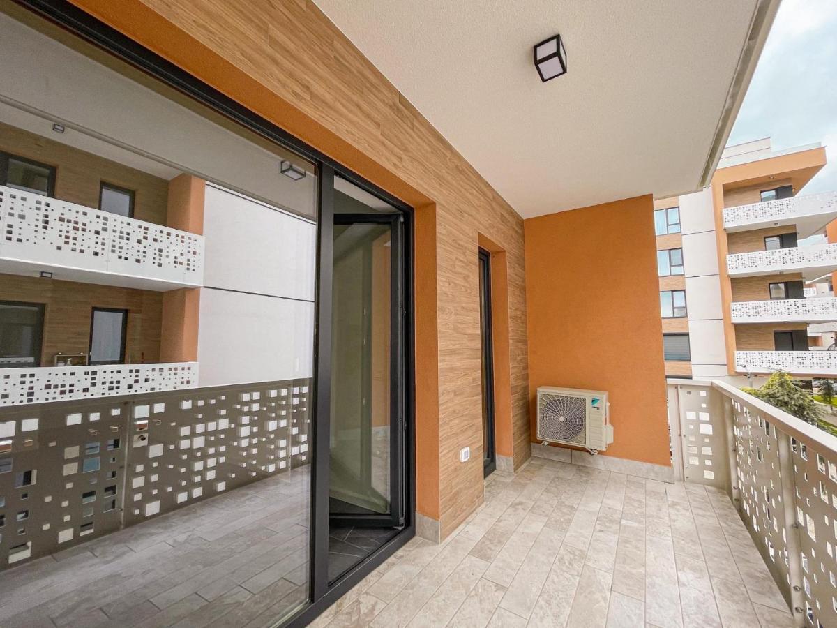 Residence Future Delux IV Giroc Exterior photo